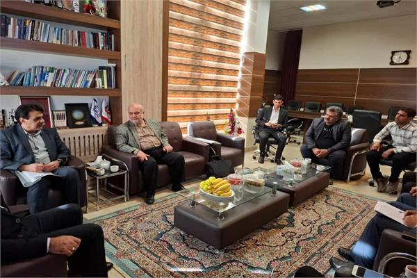 مدیر کل ارتباطات و فناوری اطلاعات خراسان رضوی به گناباد سفر کرد