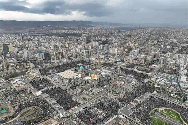 مشهد میزبان خیل عظیم زائران و عاشقان علی ابن موسی الرضا / پوشش شبکه ارتباطی حرم مطهر و مسیرهای ورودی به شهر مقدس مشهد ارتقاء یافت