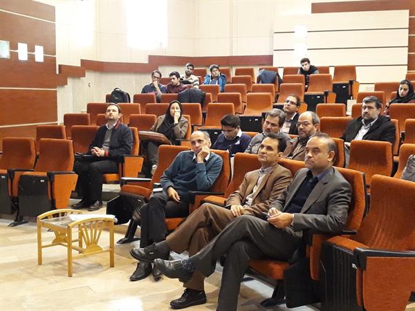 نشست تخصصی کارآفرینی در حوزه ICT در دانشگاه فردوسی مشهد برگزار شد.