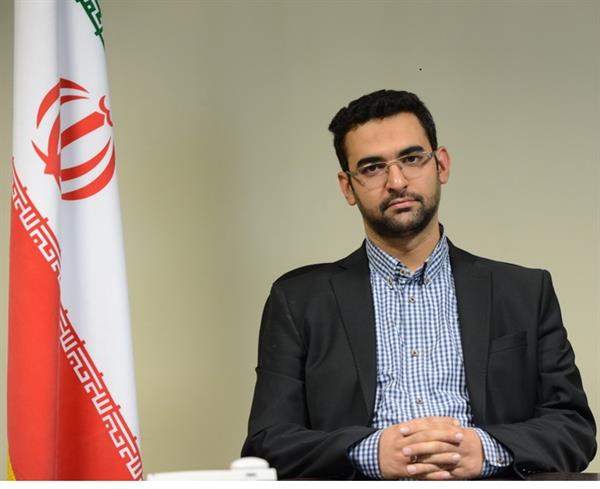 مهندس آذری جهرمی از مجلس رای اعتماد گرفت